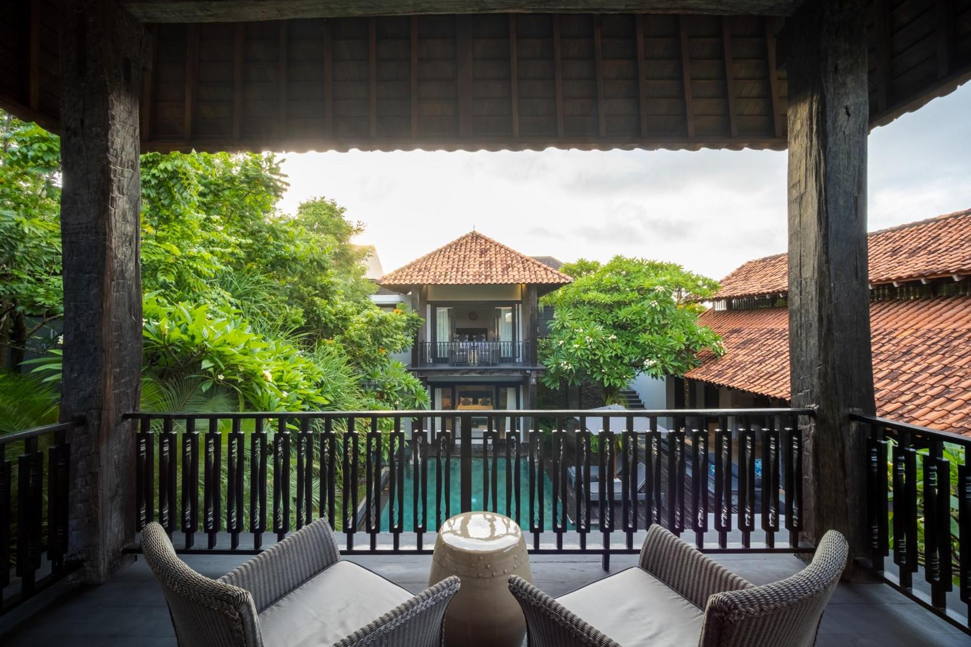 Villa De Suma - Fully Staffed Luxury Villa, Walk To The Beach! スミニャック エクステリア 写真