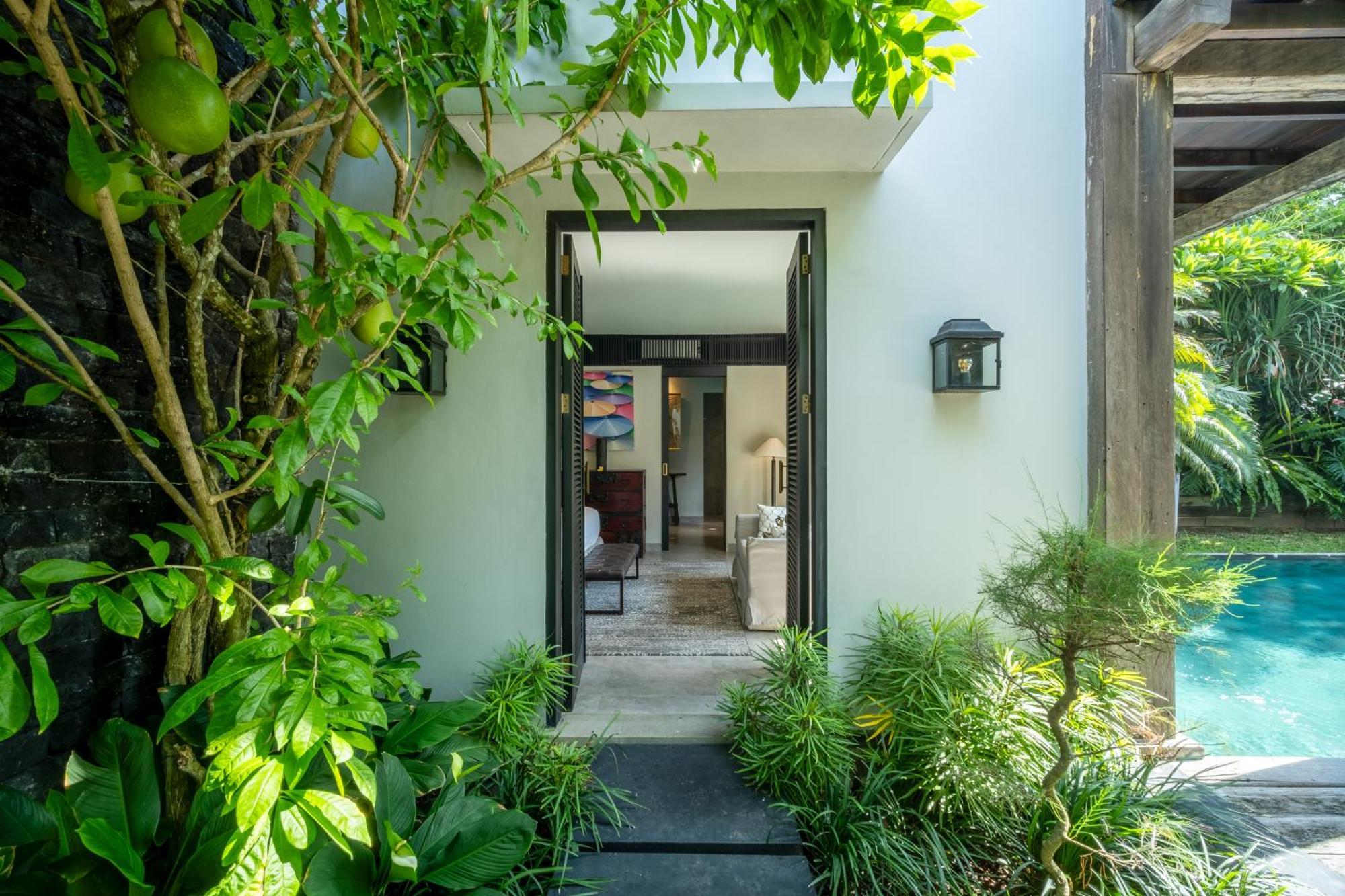 Villa De Suma - Fully Staffed Luxury Villa, Walk To The Beach! スミニャック エクステリア 写真